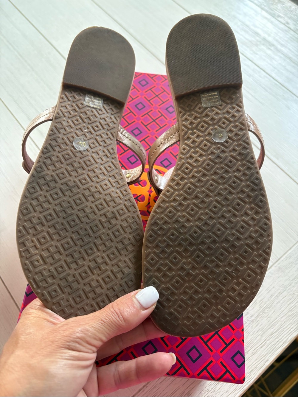 Tory Burch Blush Tan Miller Logo Thong Sandals - Picture 4 of 7